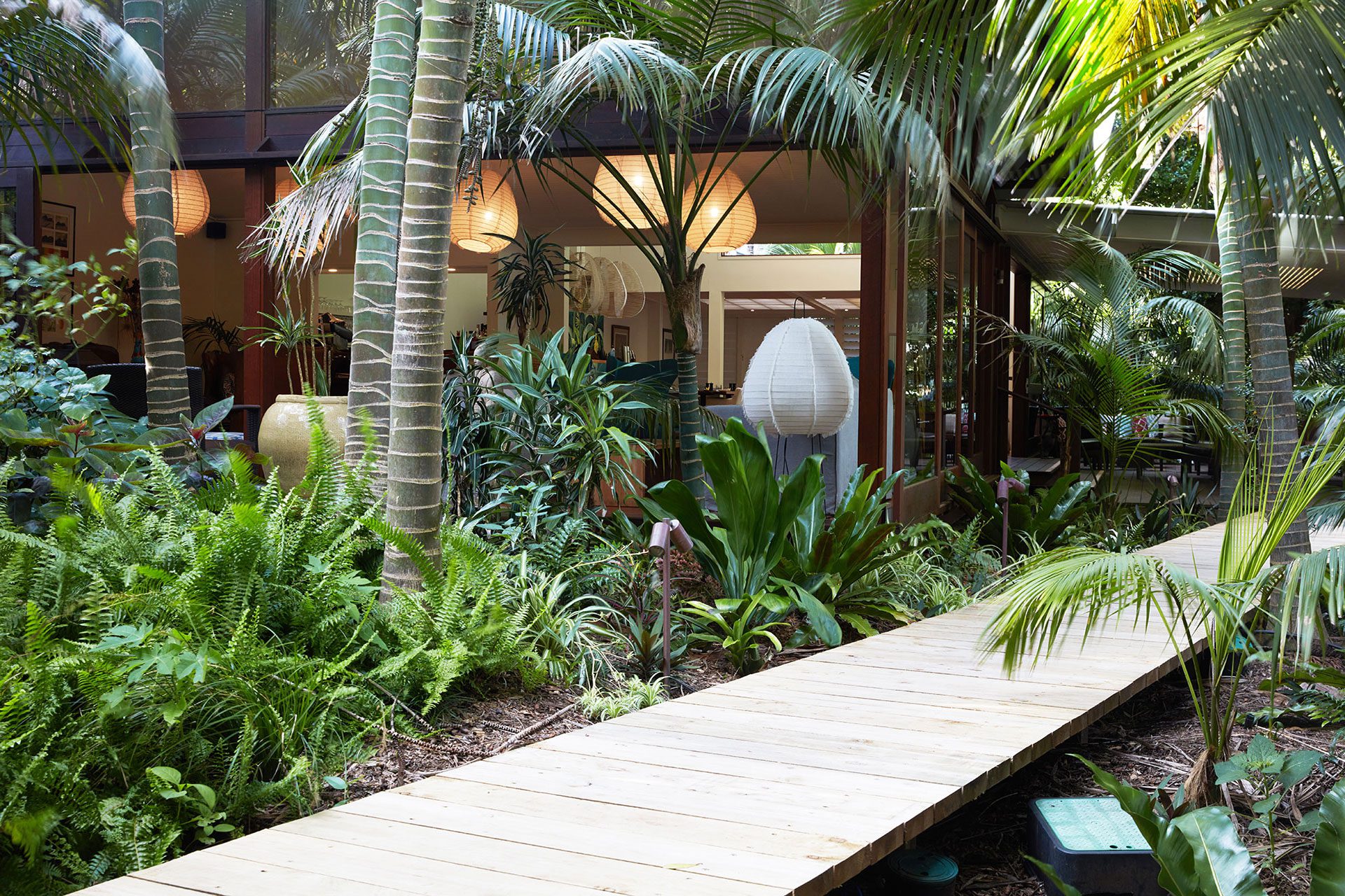 Arajilla-Lord-Howe-Lounge-Walkway-3